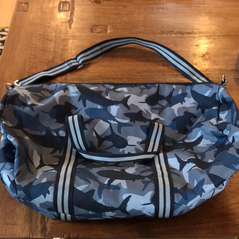 Lands End kids duffel bag